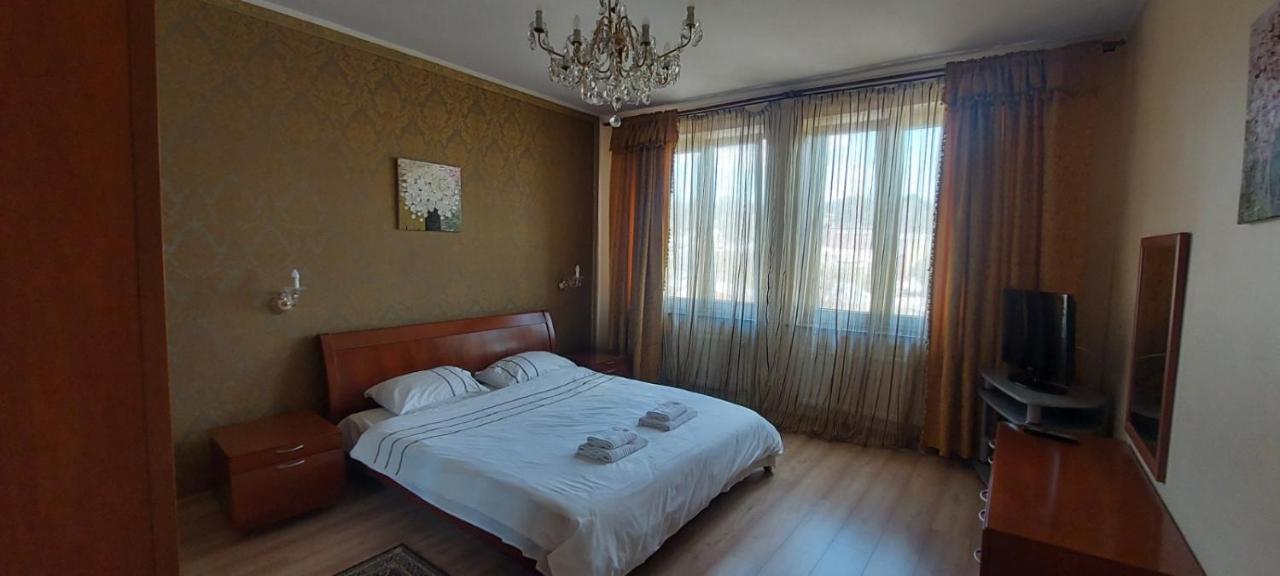 Stylish Deluxe Apartments!!! Lviv Ngoại thất bức ảnh