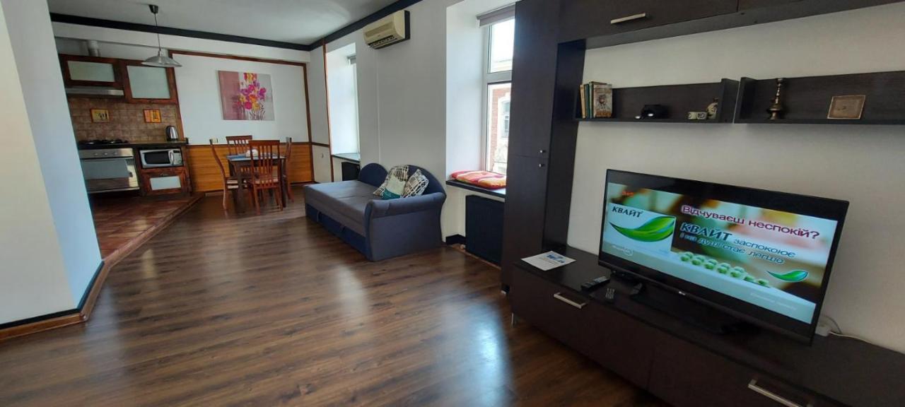 Stylish Deluxe Apartments!!! Lviv Ngoại thất bức ảnh
